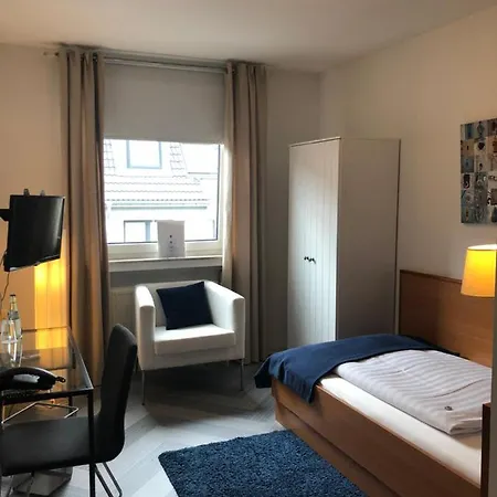 Otel Bensons