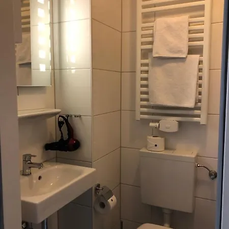 Otel Bensons 3*