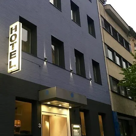 Otel Bensons 3*